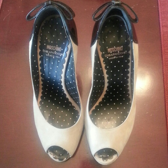 Moschino Tan Suede & Black Patent Platform Pump sz