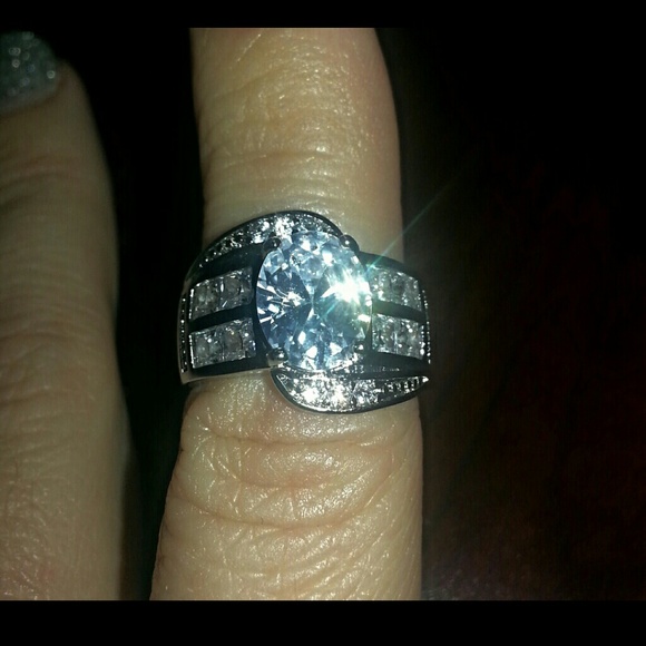 Sold in bundle - Picture 3 of 4