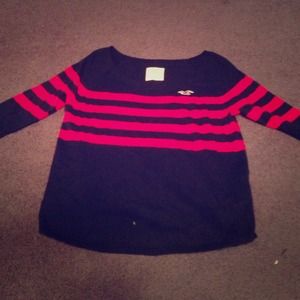 RED AND NAVY HOLLISTER SWEATER
