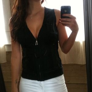 Black Jarbo zip up top and cream Jarbo zip up top