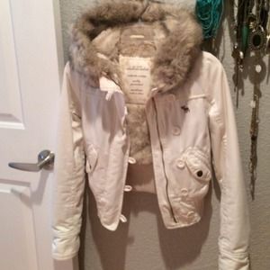 Amercrombie and fitch warn fur jacket❌❌❌