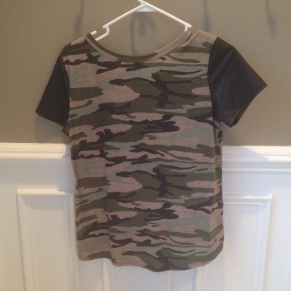 Camo tee - Picture 2 of 2