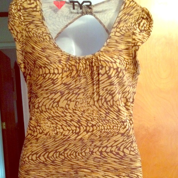 Express open back long t