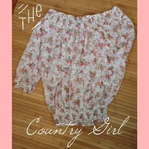 Sold in bundle !! Floral Top