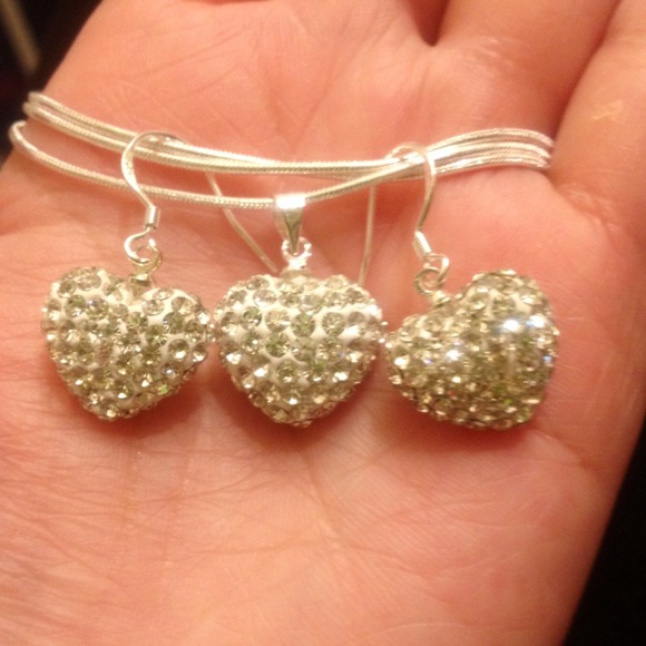 ❤️final reduction❤️Silver Necklace/ Earrings Set - Picture 1 of 4