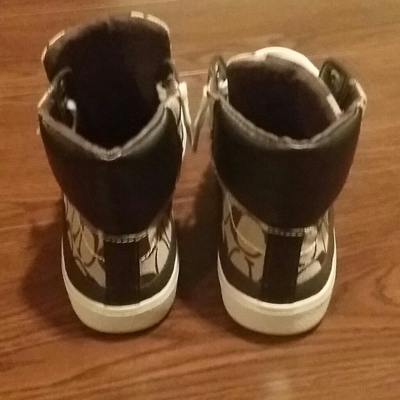 SOLD 🚫🚫🚫🚫Coach High Top Sneakers NWOT - Picture 3 of 4