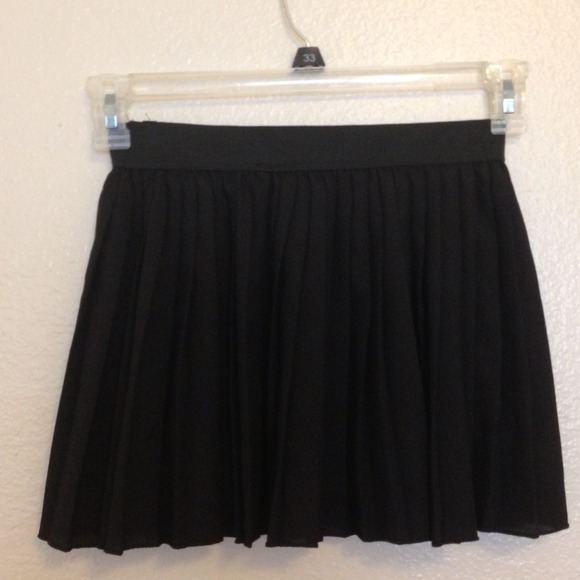 Pleated Skirt
