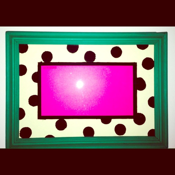 Bluegrass green wall hanging frame