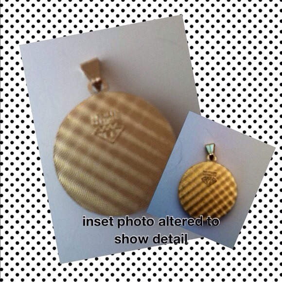 Vintage enamel style pendant- barely worn! - Picture 2 of 4