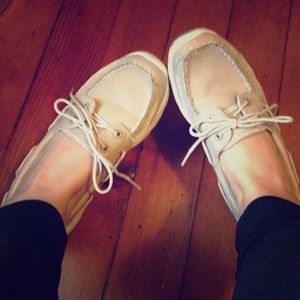 Tan and White Super Cute&Comfy Boat Shoes!