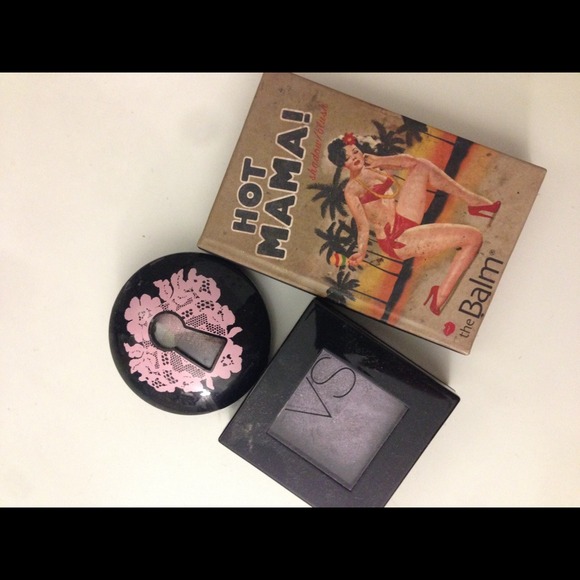 Makeup bundle