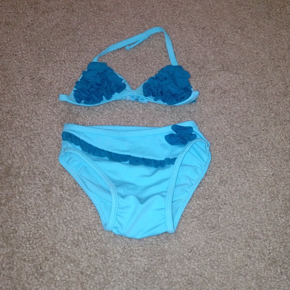 🚫🚫SOLD🚫🚫Just too cute... 2T bathing suit