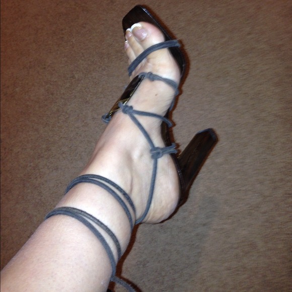 Gucci shoes used