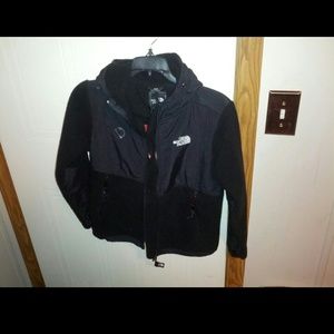 Boys northface jacket 7/8 and 9/10 sizes