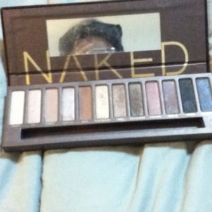 Naked pallete *HOLD*