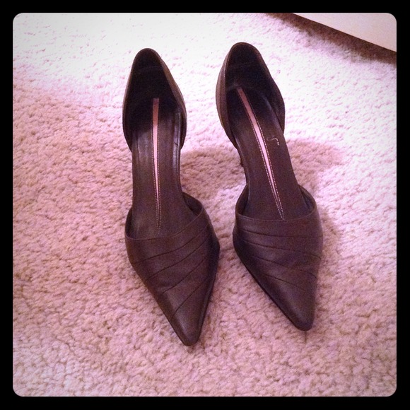 Brown Pointed Toe Heels - Picture 5 of 5