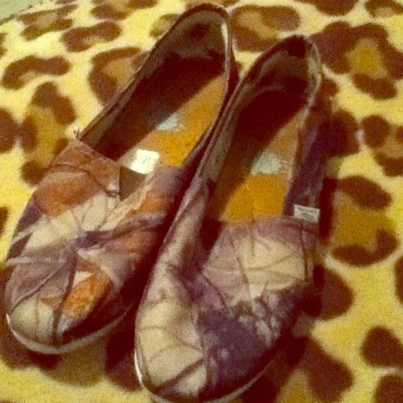Camo inspired toms.