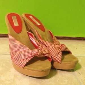 Xhilaration high heels