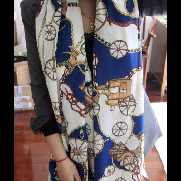 Scarves - Picture 4 of 4