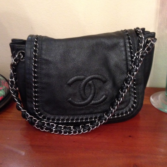 CHANEL Handbags - ❤️SOLD Authentic Chanel Luxe Ligne Chain Flap
