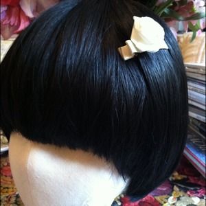 Attachable rose hair pin