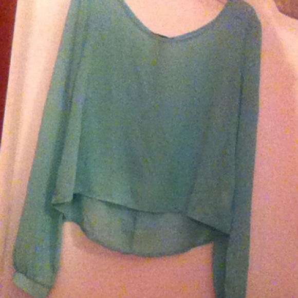 Light teal polyester crop top !