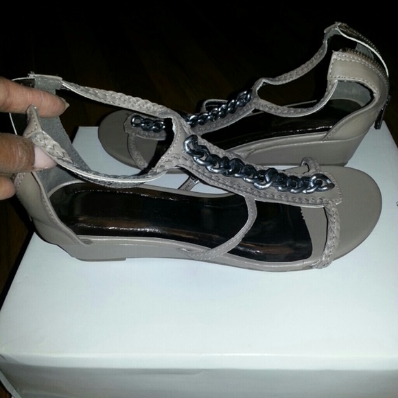 Sandal