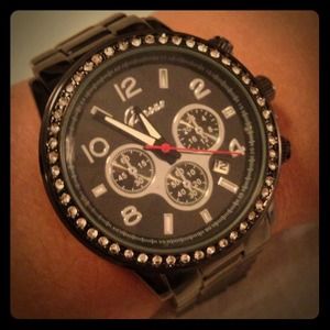 Elegant Black & Silver Watch