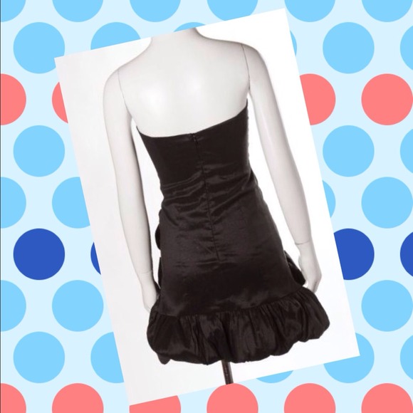 🚫Sold🚫Forever 21 black cocktail dress- hot!! - Picture 2 of 2