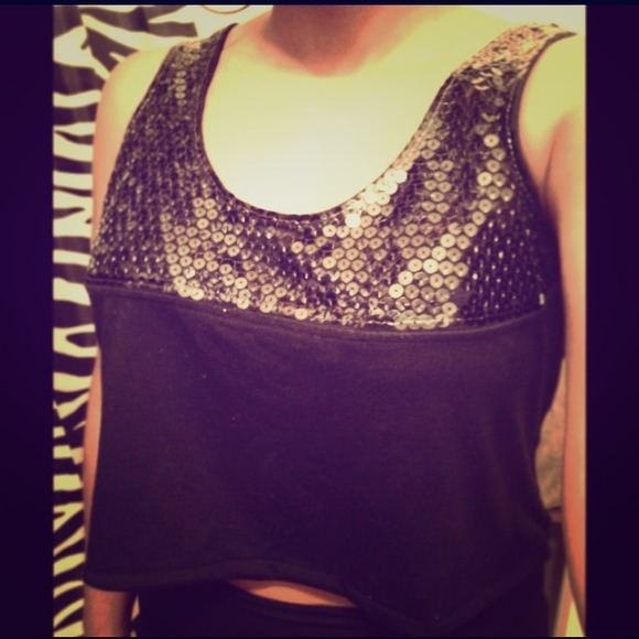 Sequenced cropped Blouse