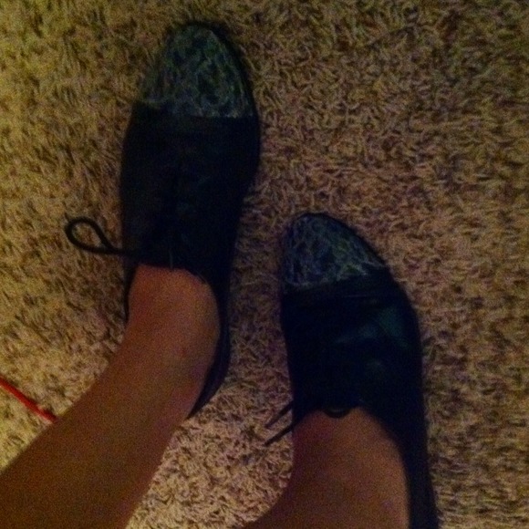 Lace Toe Oxfords - Picture 2 of 3