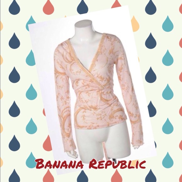 Go to Banana Republic LS top - Picture 1 of 2