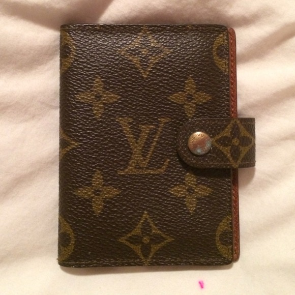 Authentic Louis Vuitton credit card holder