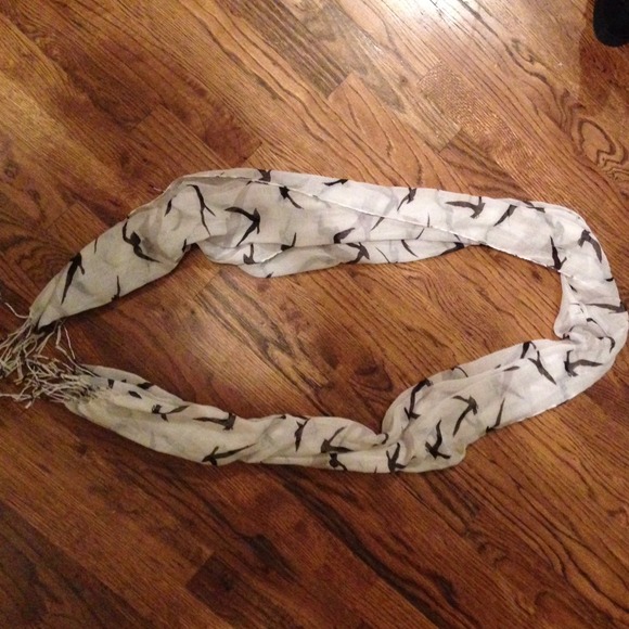 Scarf - Picture 2 of 3
