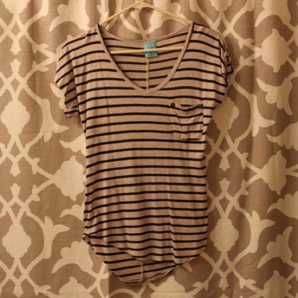 🚫SOLD🚫 🎉HOST PICK🎉 Come Sail Away With Me! - Picture 4 of 4