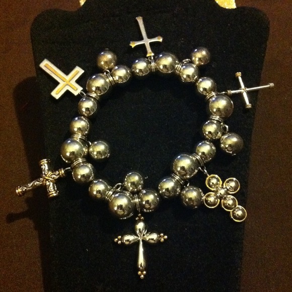 %🚫%SOLD%🚫%Silver/gold stretch bracelet