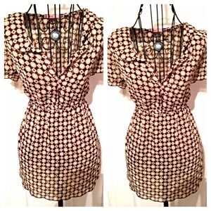 💜Plum and khaki print top💜