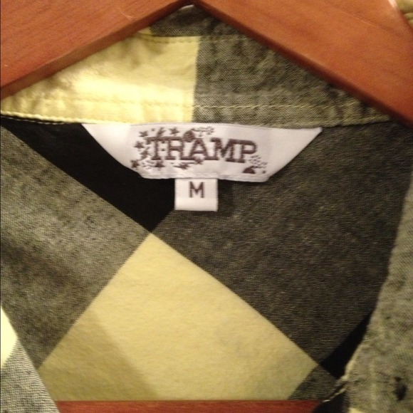 SALE❗️Plaid shirt - Picture 2 of 3