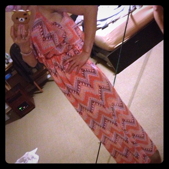 Ruffle chiffon maxi dress