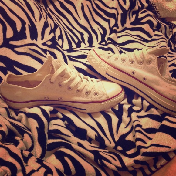 💥💥💥💥SOLD💥💥💥💥White converse