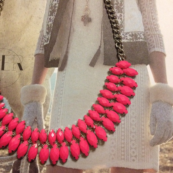 ❌SOLD IN BUNDLE❌ // Spike the Punch Necklace - Picture 2 of 4