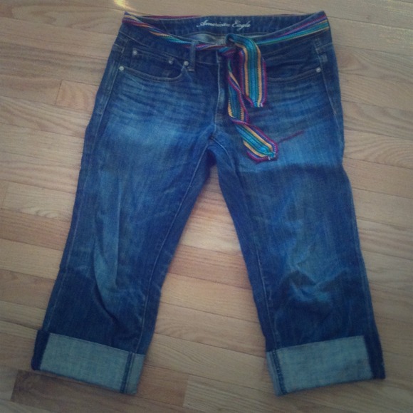 AE boyfriend fit capri jeans