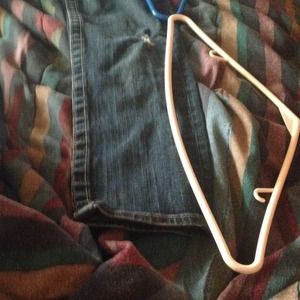 Almost 2 hanger lgnths LNG tru religion capris