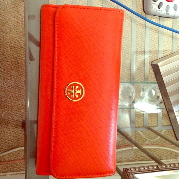 Tory burch orange wallet