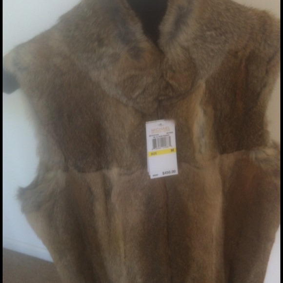 🚫🚫⛔️SOLD🚫🚫⛔️Michael Kors 100% Rabbit Fur Vest