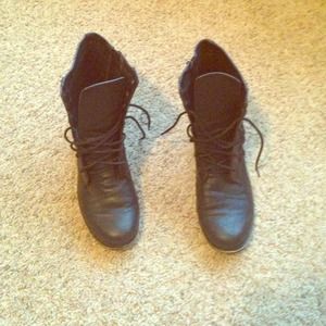 Black vintage boots size 8