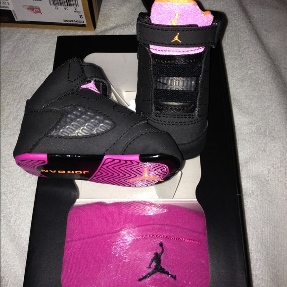 nike jordan crib shoes