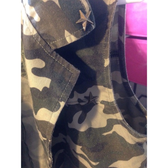 Army Inspired Coverup - Picture 3 of 4