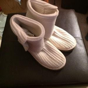 KNITTED CREAM UGG TALL BAILEY BUTTON Reserved****
