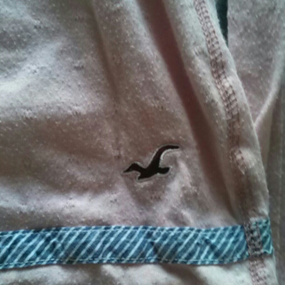 **almost off the shoulder hollister shirt** - Picture 2 of 2